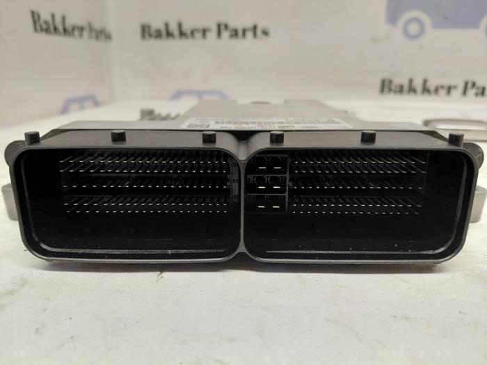 Dator, motorstyrning från en Land Rover Range Rover Evoque (LVJ/LVS) 2.0 D 150 16V 5-drs. 2018