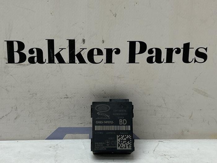 Däcktrycksmodul från en Land Rover Range Rover Evoque (LVJ/LVS) 2.0 D 150 16V 5-drs. 2018