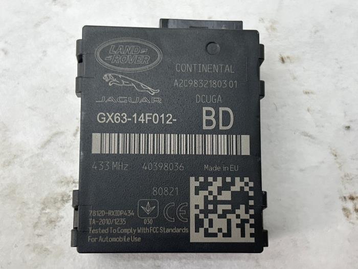 Däcktrycksmodul från en Land Rover Range Rover Evoque (LVJ/LVS) 2.0 D 150 16V 5-drs. 2018