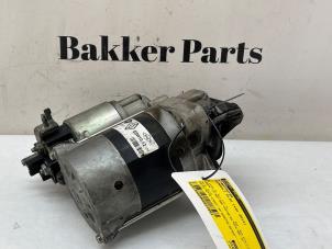 Begagnade Startmotor Renault Clio IV (5R) 0.9 Energy TCE 90 12V Pris € 40,00 Marginaltabell erbjuds av Bakker Parts