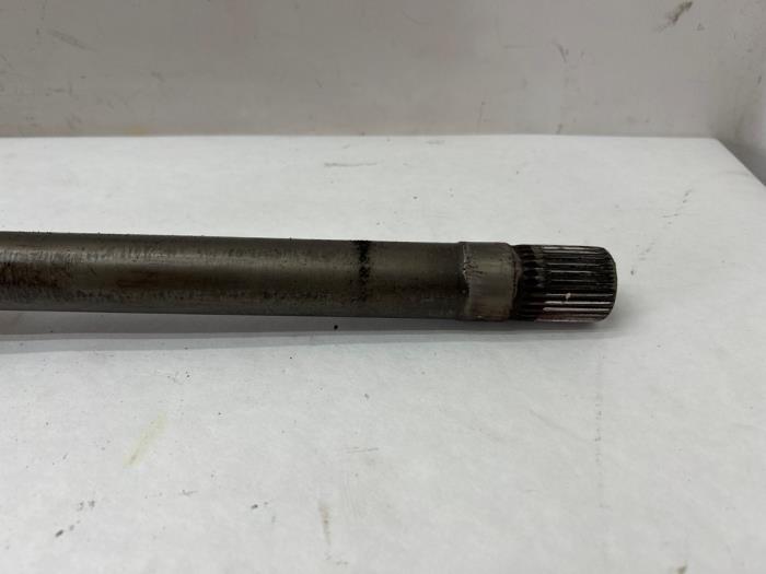 Drivaxel, höger fram från en Land Rover Range Rover Evoque (LVJ/LVS) 2.0 D 150 16V 5-drs. 2018