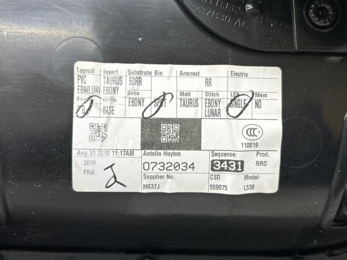 List, bakdörr, 4-dörrars, höger från en Land Rover Range Rover Evoque (LVJ/LVS) 2.0 D 150 16V 5-drs. 2018