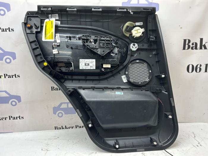 List, bakdörr, 4-dörrars, höger från en Land Rover Range Rover Evoque (LVJ/LVS) 2.0 D 150 16V 5-drs. 2018