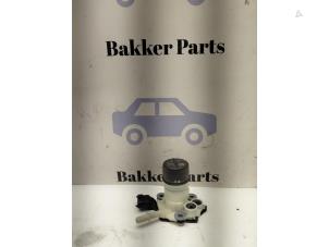 Begagnade AdBlue-pump Landrover Range Rover Evoque (LVJ/LVS) 2.0 D 150 16V 5-drs. Pris € 150,00 Marginaltabell erbjuds av Bakker Parts