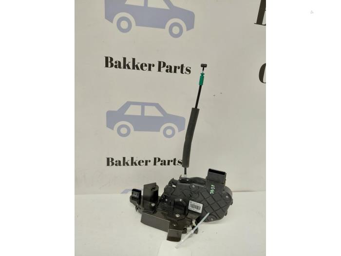 Dörrmekanism, 4-dörrars, höger bak från en Land Rover Range Rover Evoque (LVJ/LVS) 2.0 D 150 16V 5-drs. 2018