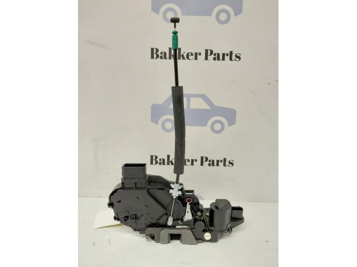 Dörrmekanism, 4-dörrars, höger bak från en Land Rover Range Rover Evoque (LVJ/LVS) 2.0 D 150 16V 5-drs. 2018