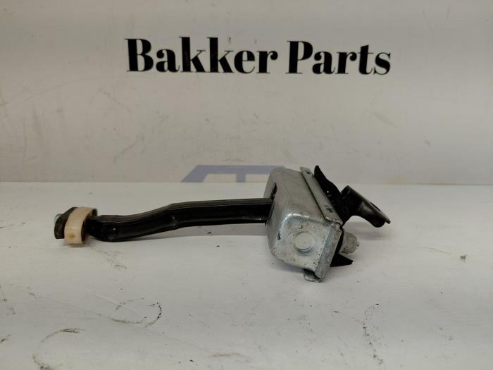 Dörrstopp, 4-dörrars, höger bak från en Land Rover Range Rover Evoque (LVJ/LVS) 2.0 D 150 16V 5-drs. 2018