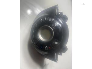 Begagnade Luftkonditionering, kontrollpanel Nissan Micra (K13) 1.2 12V DIG-S Pris € 34,99 Marginaltabell erbjuds av JCR Janssen Car Recycling