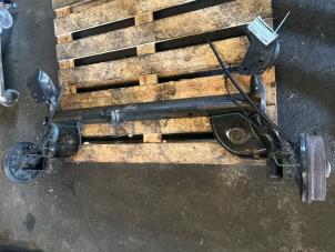 Używane Os tylna napedu na przednie kola Dacia Sandero I (BS) 1.4 Cena € 74,99 Procedura marży oferowane przez JCR Janssen Car Recycling