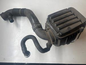 Begagnade Luftfilterhus Seat Leon (1P1) 1.6 Pris € 19,99 Marginaltabell erbjuds av JCR Janssen Car Recycling
