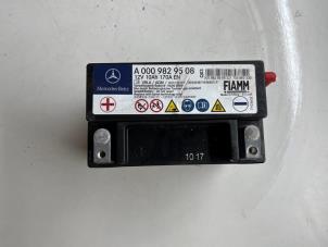 Begagnade Batteri Mercedes Sprinter 3,5t (906.63) 316 CDI 16V Pris € 40,00 Marginaltabell erbjuds av JCR Janssen Car Recycling