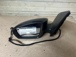 Gebruikte Buitenspiegel links Volkswagen Polo V (6R) 1.0 12V BlueMotion Technology Prijs € 49,99 Margeregeling aangeboden door JCR Janssen Car Recycling