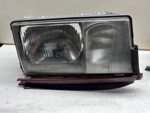 Gebruikte Koplamp rechts Mercedes 190 (W201) Prijs € 150,00 Margeregeling aangeboden door JCR Janssen Car Recycling