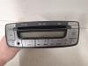 Radio CD Speler van een Toyota Aygo (B10) 1.0 12V VVT-i 2005