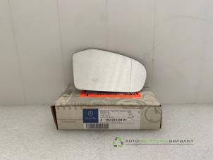 Begagnade Spegelglas, höger Mercedes A (W169) 1.5 A-150 Pris € 30,00 Inklusive moms erbjuds av Auto Recycling Brabant