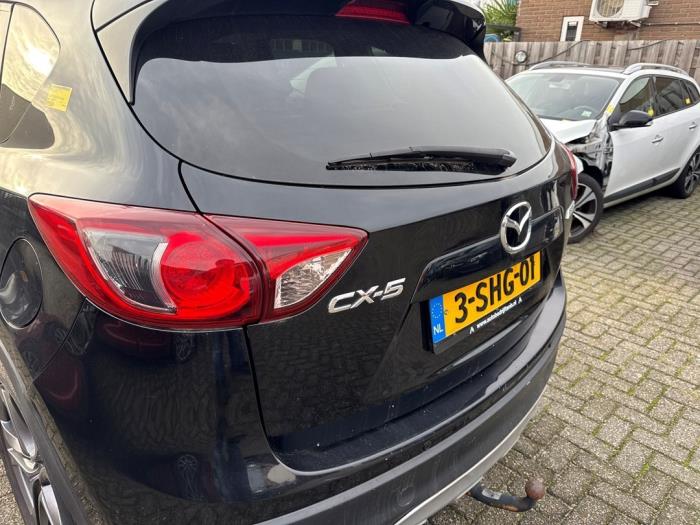 Baklucka från en Mazda CX-5 I (KE,GH) 2.2 SkyActiv-D 16V 2WD 2013