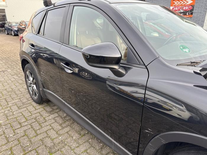 Framdörr, 4-dörrars, höger från en Mazda CX-5 I (KE,GH) 2.2 SkyActiv-D 16V 2WD 2013