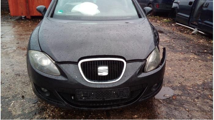 Seat Leon 1.6 Skrotfordon (2007, ZWART)