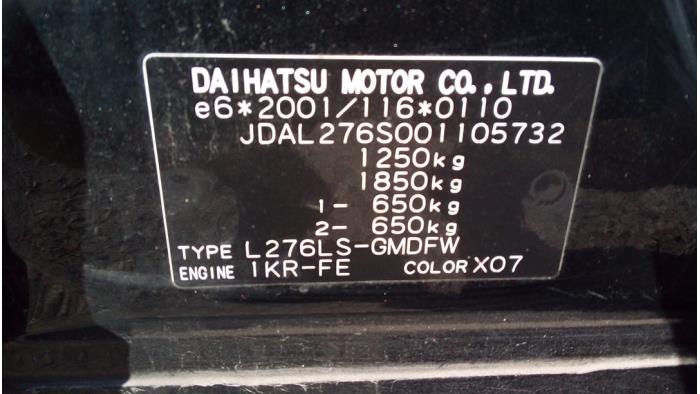 Daihatsu Cuore 1.0 12V DVVT Skrotfordon (2008, ZWART)
