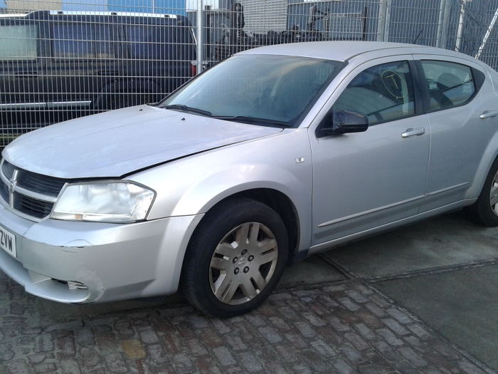 Dodge Avenger 2.0 CRD 16V Skrotfordon (2009, ZILVER)