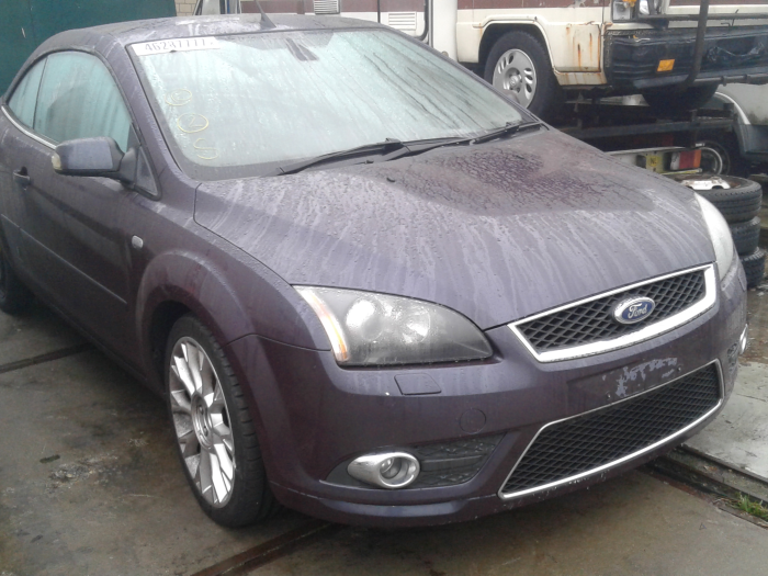 Ford Focus 2 C+C 2.0 TDCi 16V Sloopvoertuig (2008, Paars)