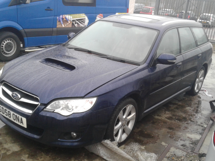 Subaru Legacy Wagon 2.0 D 16V Skrotfordon (2009, DARK BLUE)