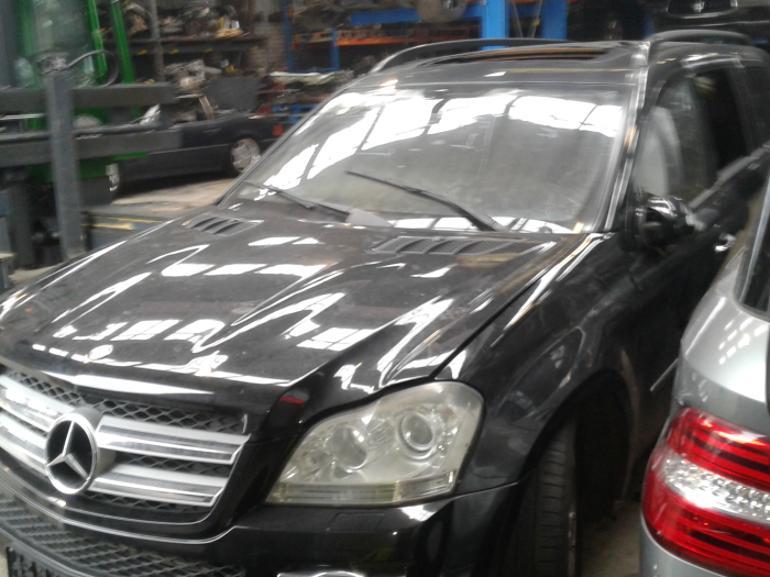 Mercedes GL 4.0 GL 420 CDI V8 32V Sloopvoertuig (2008, Zwart)