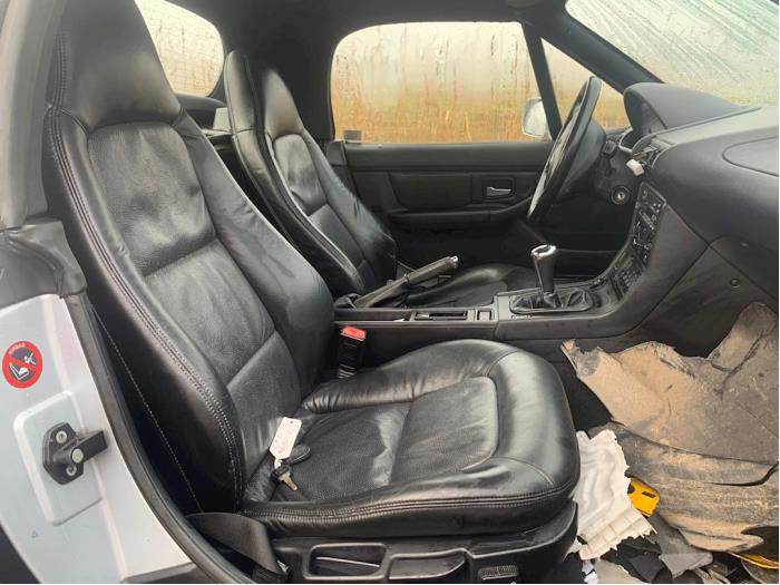 BMW Z3 Roadster 2.8 24V Skrotfordon (1998, GRIJS)