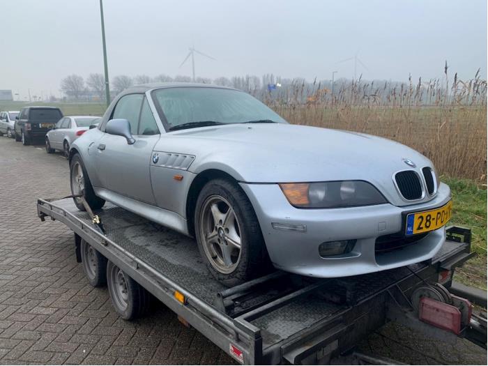 BMW Z3 Roadster 2.8 24V Skrotfordon (1998, GRIJS)