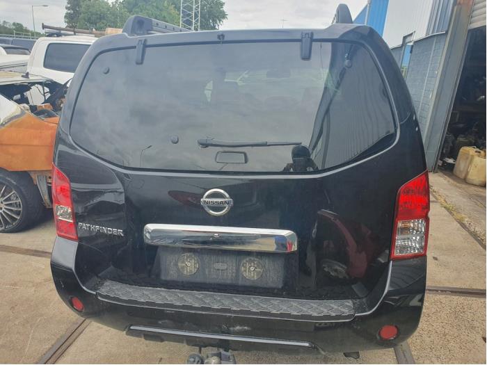 Nissan Pathfinder 3.0 dCi 24V 4x4 Sloopvoertuig (2012, Zwart)