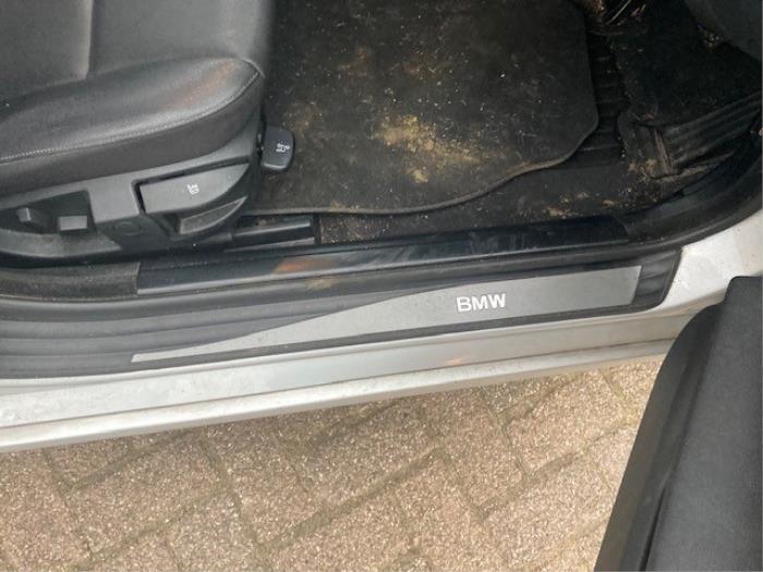 BMW 5 serie Touring 525d 24V Skrotfordon (2009, GRIJS)