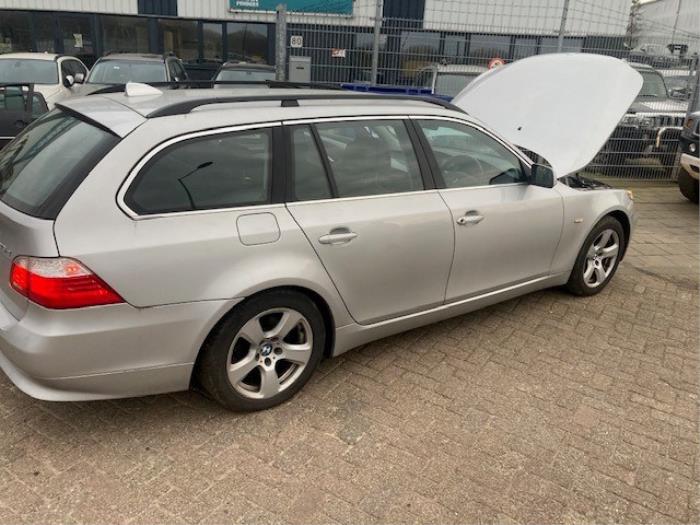 BMW 5 serie Touring 525d 24V Skrotfordon (2009, GRIJS)