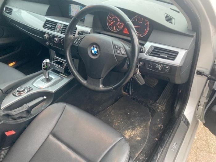 BMW 5 serie Touring 525d 24V Skrotfordon (2009, GRIJS)