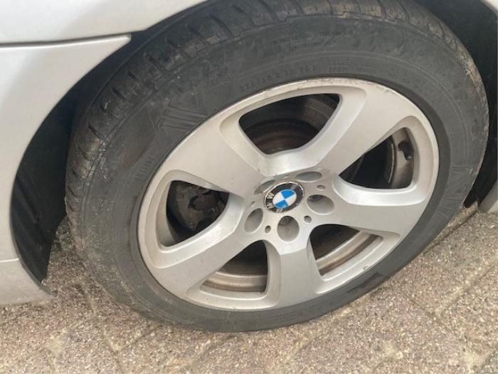 BMW 5 serie Touring 525d 24V Skrotfordon (2009, GRIJS)