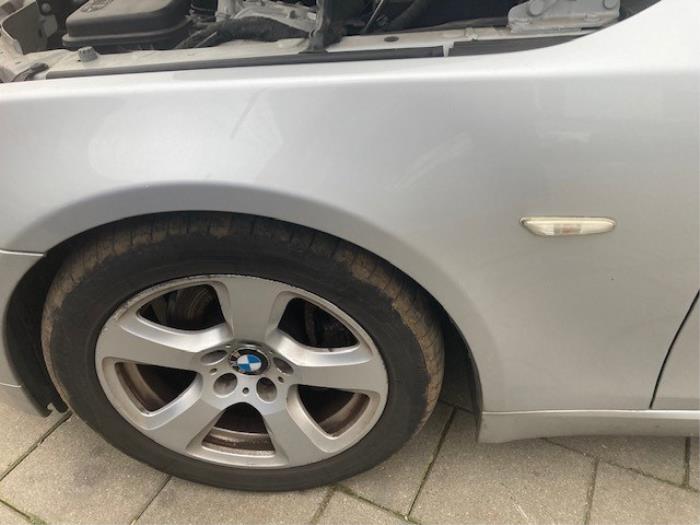 BMW 5 serie Touring 525d 24V Skrotfordon (2009, GRIJS)