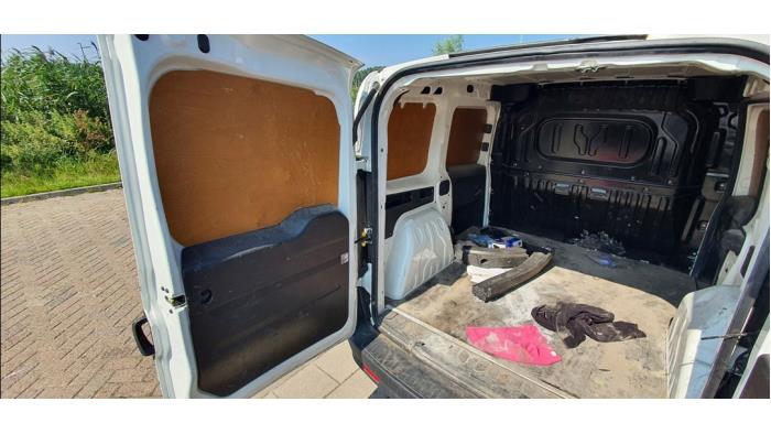 Opel Combo 1.6 CDTI 16V Skrotfordon (2015, WIT)