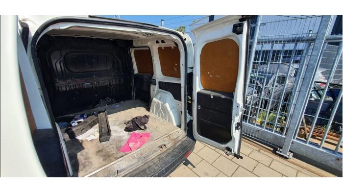 Opel Combo 1.6 CDTI 16V Skrotfordon (2015, WIT)