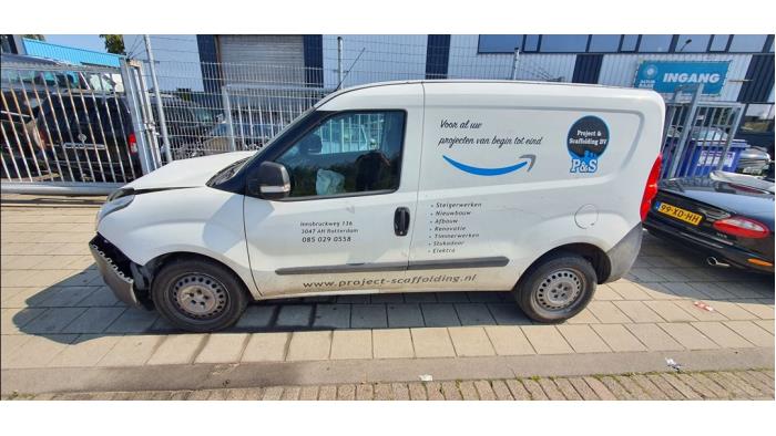 Opel Combo 1.6 CDTI 16V Skrotfordon (2015, WIT)