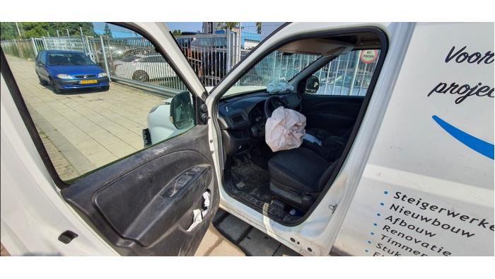 Opel Combo 1.6 CDTI 16V Skrotfordon (2015, WIT)