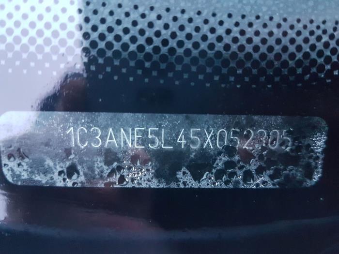 Chrysler Crossfire Roadster 3.2 V6 18V Skrotfordon (2005, LICHT ZILVERGRIJS)