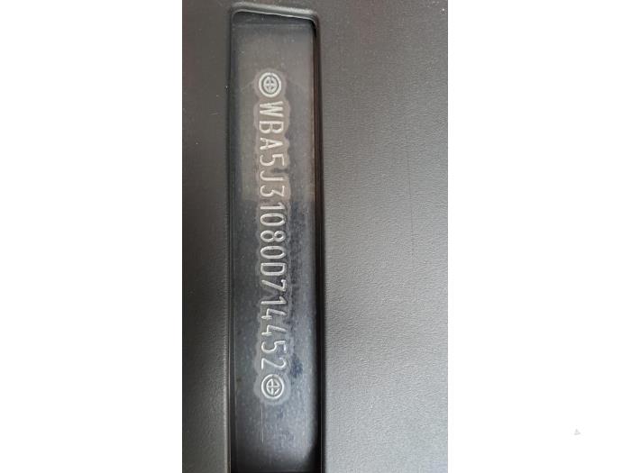 BMW 5 serie Touring 520d 16V Schadevoertuig (2014, Grijs)