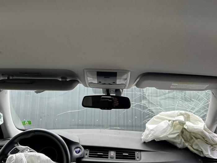 Lexus CT 200h 1.8 16V Skrotfordon (2011, ZWART)