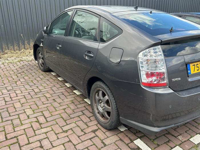 Toyota Prius 1.5 16V Skrotfordon (2008, GRIJS)