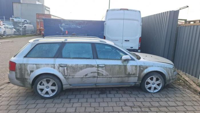 Audi S6 Avant 4.2 V8 40V Sloopvoertuig (1999, Grijs)