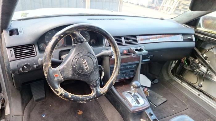 Audi S6 Avant 4.2 V8 40V Sloopvoertuig (1999, Grijs)