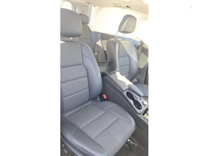 Mercedes GLK 2.2 220 CDI 16V BlueEff.,BlueTEC 4-Matic Skrotfordon (2009, GRIJS)