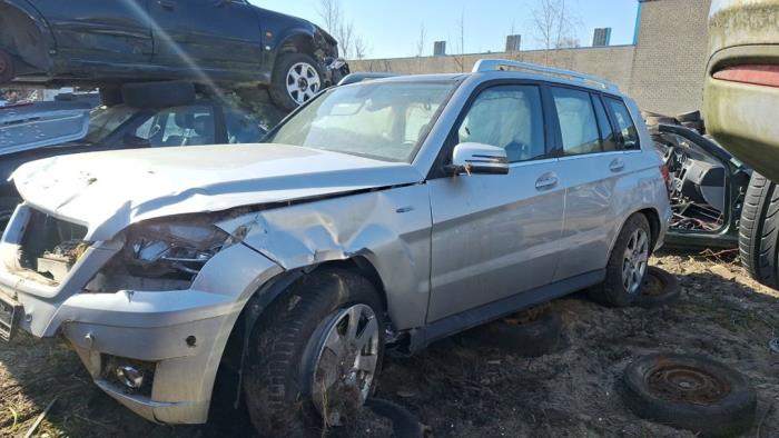 Mercedes GLK 2.2 220 CDI 16V BlueEff.,BlueTEC 4-Matic Skrotfordon (2009, GRIJS)