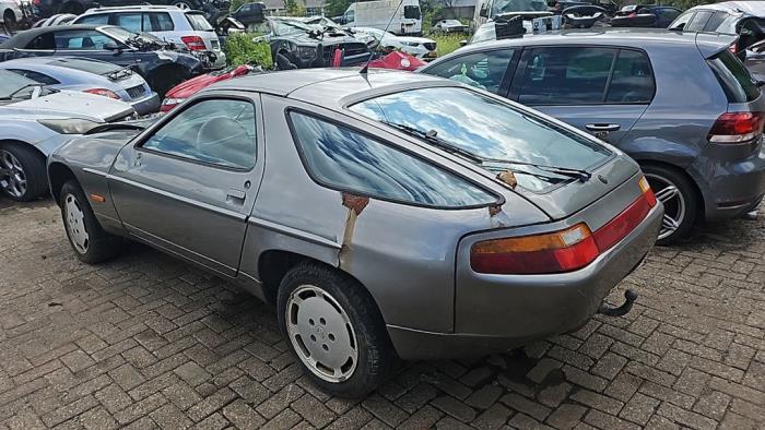 Porsche 928 5.0 S4 32V Sloopvoertuig (1988, Grijs)
