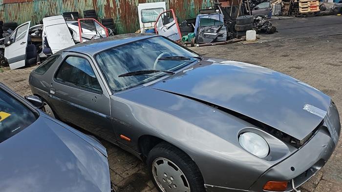Porsche 928 5.0 S4 32V Sloopvoertuig (1988, Grijs)