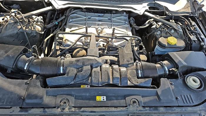 Landrover Range Rover Sport 5.0 V8 32V Supercharged Samochód złomowany (2014, Czarny)